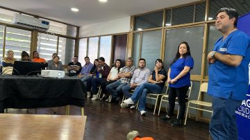 Capacitan al personal de Desarrollo Social en maniobras adecuadas que puedan salvar la vida de una persona