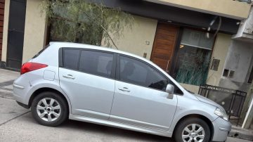 ¿Mirón o adicto a la peluquería?