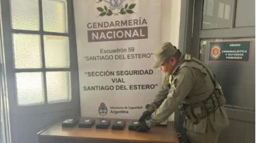 Detectan a dos bolivianos con más de 6 kilos de cocaína en un micro de larga distancia