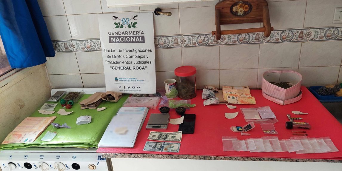 Cae banda que vendía droga en fiestas electrónica a modo de “delivery”