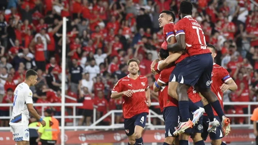 Independiente arrasó en Avellaneda: goleó 4-0 a Godoy Cruz