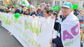 Miles de personas marcharon en Madrid por el “Día del Niño por Nacer”