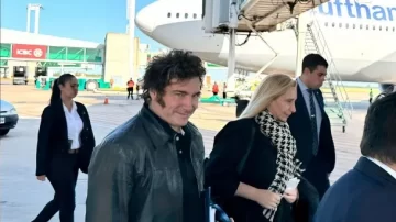 Javier Milei llegó a Bahía Blanca para monitorear el operativo de asistencia a las víctimas del temporal