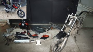 Le robaron la moto cuando fue a jugar al fútbol y la recuperó toda desarmada