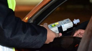 Borracho al volante: atacó a un policía y tenía 2,11 de alcohol en sangre