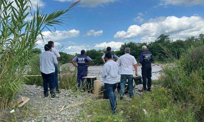 Consternación en Tucumán: hallaron sin vida a una nena de 7 años a orillas del río y detuvieron a su madre