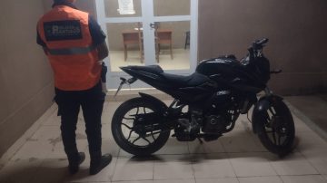 Hallan abandonado un vehículo con el motor adulterado: el “dueño” es un adolescente