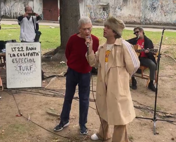 “Loco un poco”: el emotivo show acústico de Turf para los internos del Hospital Borda