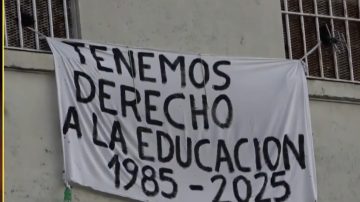 Presos de Devoto hicieron un motín en protesta por el cierre de centros de estudiantes