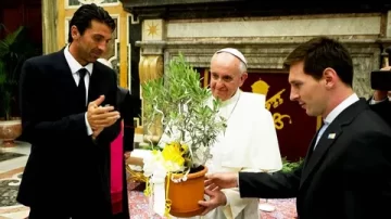 Lionel Messi sobre la muerte de Francisco: “Fue un papa distinto, cercano y argentino”