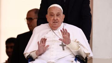 VIDEO | El Papa Francisco reapareció en pleno Domingo de Ramos y saludó a los fieles