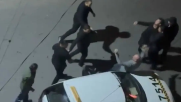 Un hombre fue golpeado por patovicas en un boliche y está grave