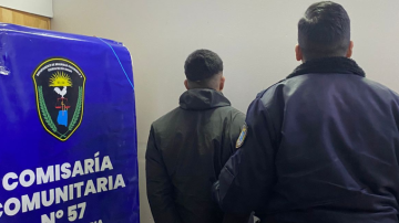 Atrapan in fraganti a un dealer cuando realizaba entregas de “bolsitas” de cocaína