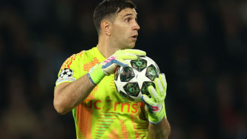 “Necesita un psiquiatra”: la fuerte frase de un campeón del mundo contra “Dibu” Martínez