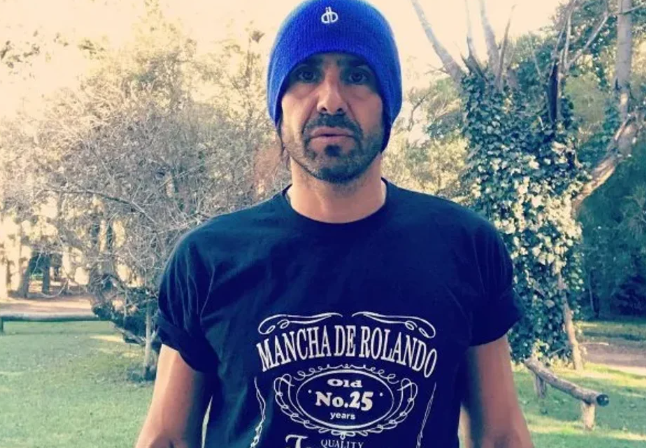 El cantante de “La Mancha de Rolando” se defendió de las acusaciones y dijo que quisieron robar su camioneta