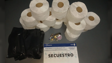 Dos menores de 10 y 12 años fueron aprehendidos por robar en una escuela