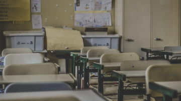 Conmoción: un profesor de 38 años falleció mientras dictaba clases