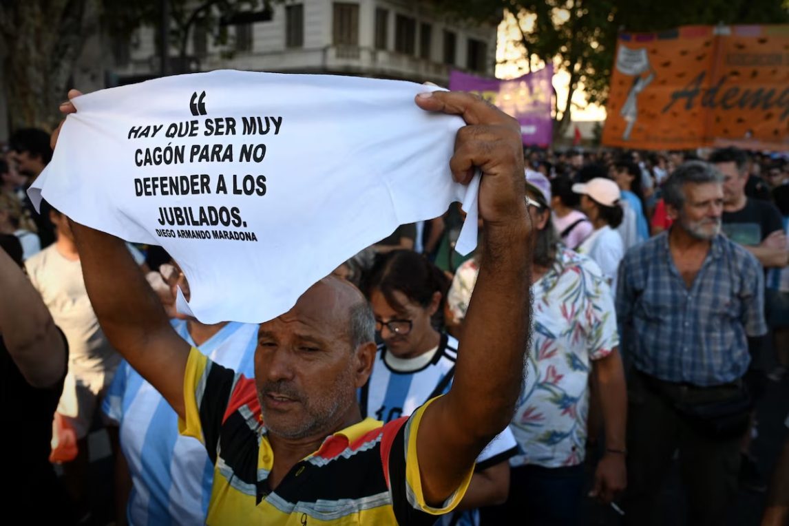 Nueva protesta de jubilados: Reportaron un periodista herido