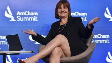 Bullrich dijo que celebraron la salida del cepo “como el último penal de Montiel”
