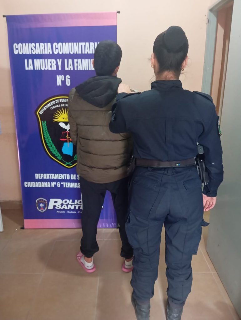 Fugitiva con pedido de captura nacional, fue reducida tras una intensa persecución en Río Hondo