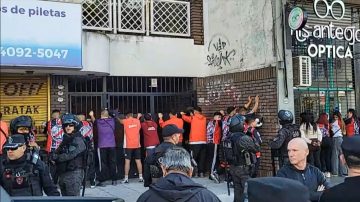 Quedaron sin Superclásico: Hinchas de River fueron detenidos con cuchillos, alcohol y pirotecnia