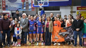 La intendente Fuentes participó del lanzamiento de la Liga Femenina de Básquet Federado