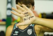 “Todos van a morir en este grado”: el inquietante mensaje que escribió un alumno víctima de bullying
