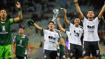 Impresionante aliento de los hinchas de Central Córdoba ante Flamengo