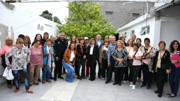 El Centro de Jubilados “Tradición” celebró su 27º aniversario con la inauguración de una biblioteca propia