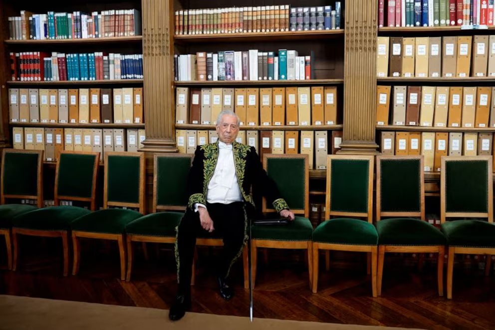 Tristeza en el mundo literario: murió Mario Vargas Llosa, el gigante de las letras