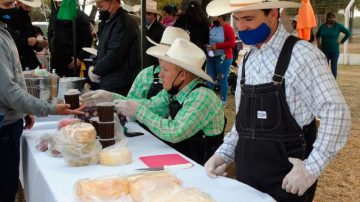 Menonita fue a cargar nafta y motochorros le robaron $4.000.000