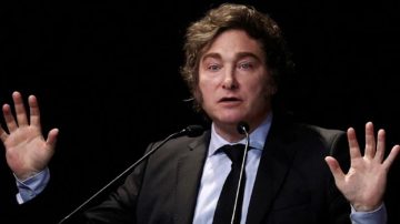 Los tuits con los que Milei respondió al conflicto con Tierra del Fuego: “Granja de votos socialista”