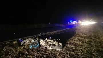 Transeúntes llevaron a un motociclista malherido al hospital zonal pero murió a los pocos minutos