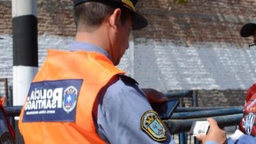 Madrugada violenta en La Banda: En medio de incidentes, demoraron a un adolescente