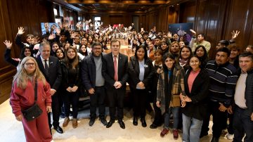 Unos 173 estudiantes del interior santiagueño se reunieron con el gobernador Gerardo Zamora