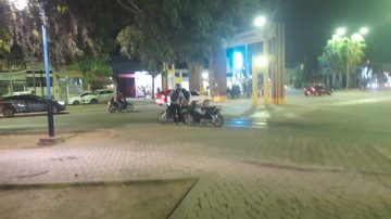 Cinco derrapes y dos motociclistas hospitalizados por un derrame de gasoil en La Banda