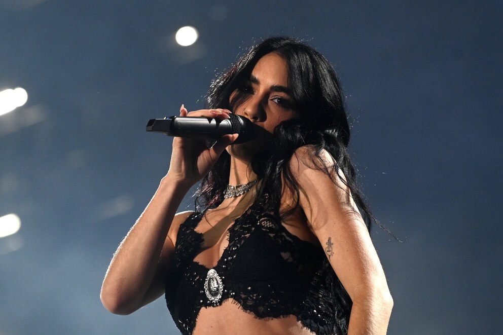 El demonio llamó y 50 mil personas atendieron: así arrancó la gira de Lali