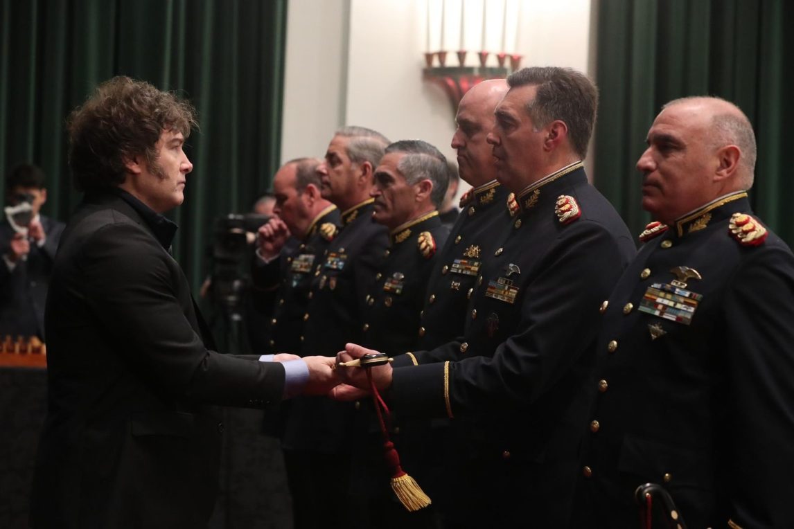 Milei impulsa una profunda reestructuración de las fuerzas federales por decreto: cambios en Gendarmería, Prefectura y PSA