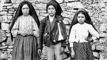 La historia de los pastorcitos que guardaron durante años los misterios de la Virgen de Fátima