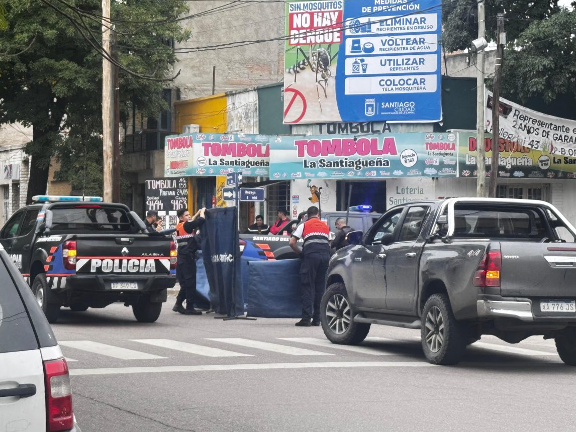 Tragedia en pleno centro: una mujer murió atropellada por un camión mientras intentaba cruzar la calle