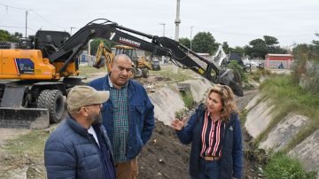 La intendente Fuentes supervisó la obra del nuevo paseo de 900 metros que se construye en la Costanera Sur