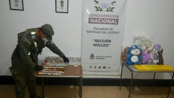 Fotos y detalles: ocultaban más de 10 kilos de cocaína en almohadas, peluches y paquetes de garrapiñadas
