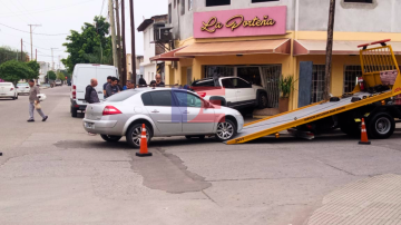 Impactante accidente en Santiago del Estero: una camioneta terminó incrustada en una panadería