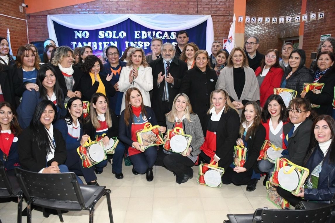 Norma Fuentes destacó la tarea docente en los jardines de infantes municipales en la formación de los niños