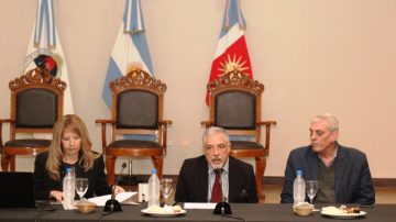 Importante reunión en Tribunales por la problemática de las tierras en Santiago