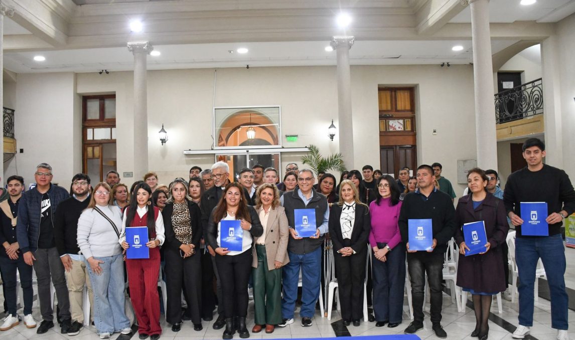 Se entregaron personerías jurídicas a asociaciones civiles de Capital