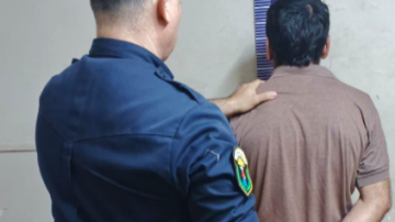 Drogado y portando un cuchillo, “Pupita” asaltó a un joven y fue detenido