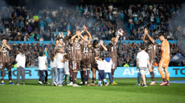 Racing cayó ante Platense y se quedó afuera de la lucha por el Torneo Apertura
