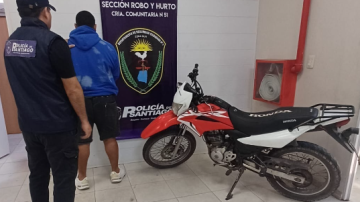 Lo detienen por hurto agravado y su familiar se presentó en la comisaría para entregar una moto