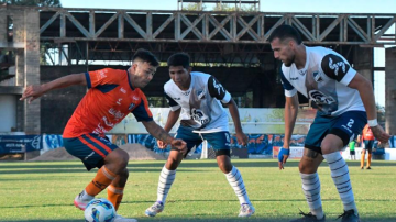 Federal A: Sarmiento y 7 equipos más los asegurados a 2 fechas del final